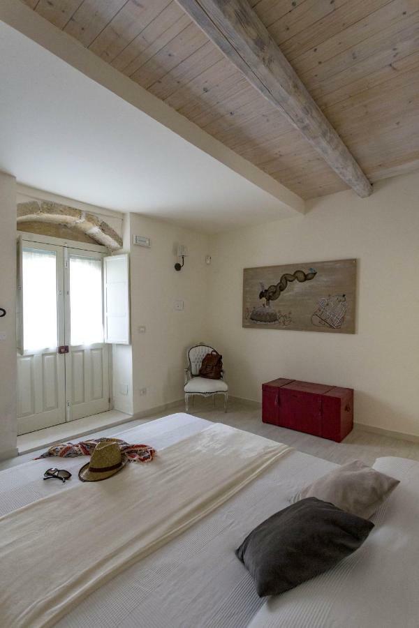 Re Bafe Hotell Syracuse Eksteriør bilde